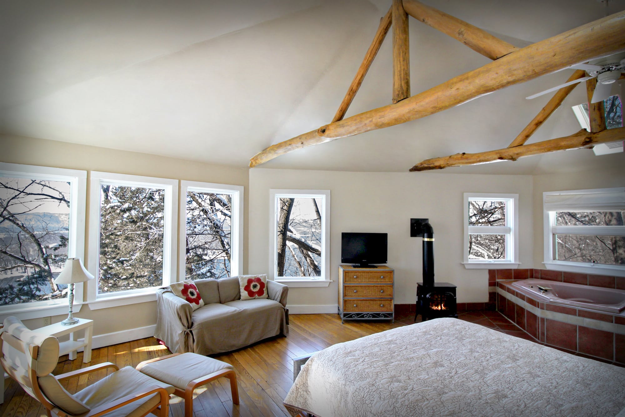 Red-tail Cottage-3